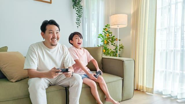 Videogiochi dipendenza giovani ruolo famiglia genitori