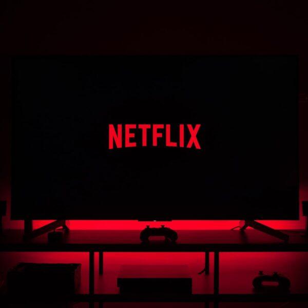 Netflix ritorna Paso Adelante