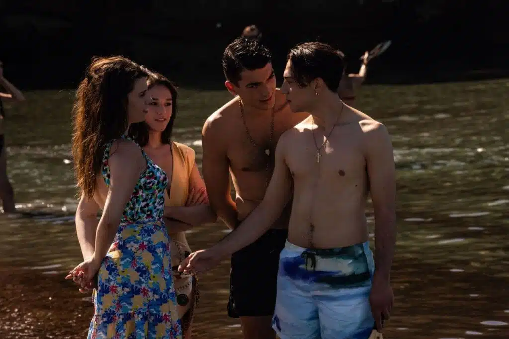 Mare Fuori serie tv Netflix Maria Esposito IPM Massimiliano Caiazzo Valentina romani Nicolas Maupas