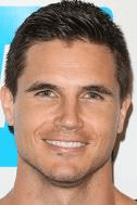 Robbie Amell Nathan Brown Upload terza stagione Prime