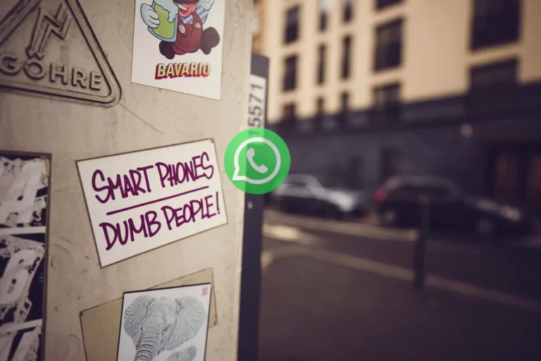 Whatsapp crea sticker AI