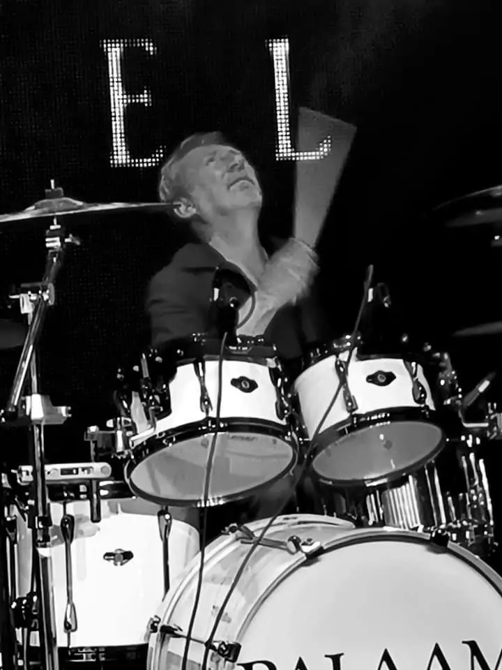Des Morris drums