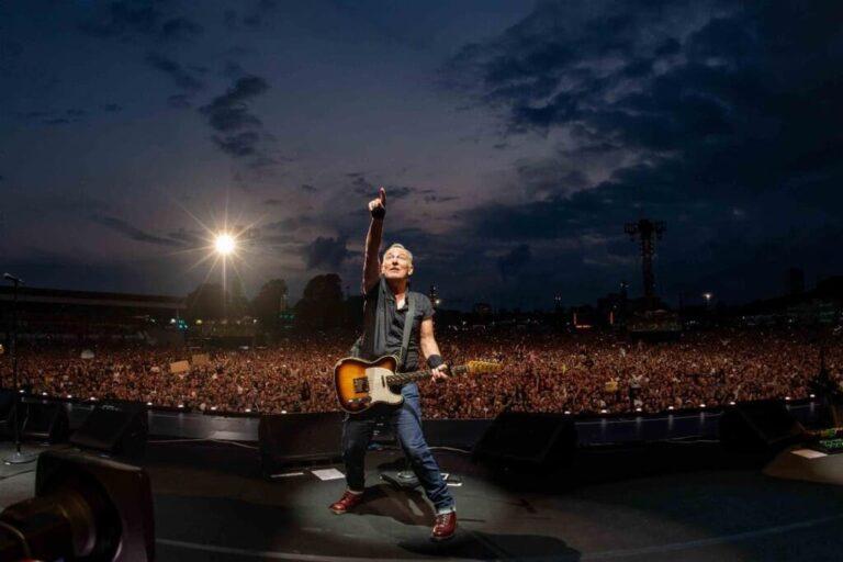 Bruce Springsteen & The E Street Band