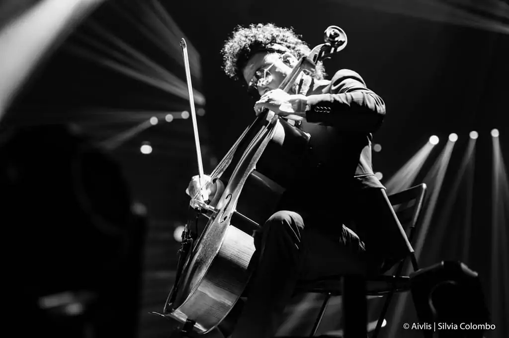 violoncello concerto live
