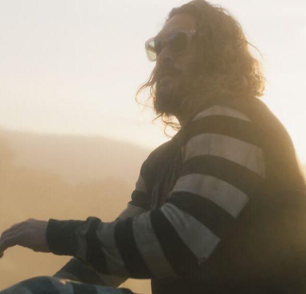 Jason Momoa: la star hollywoodiana arriva su discovery+ dal 26 febbraio con la docu-serie “On The Roam”