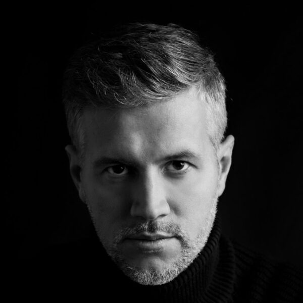 Cose che accadono: l’album d’esordio di Federico Scarabino, tra indie-rock e canzone d’autore made in Naples