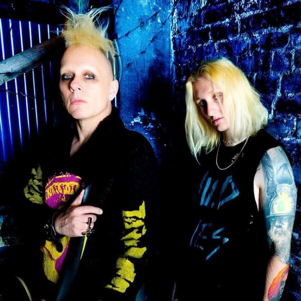 Tim Skold: l’icona dell’industrial metal svedese pubblica “Love Ghost x SKOLD” con i Love Ghost