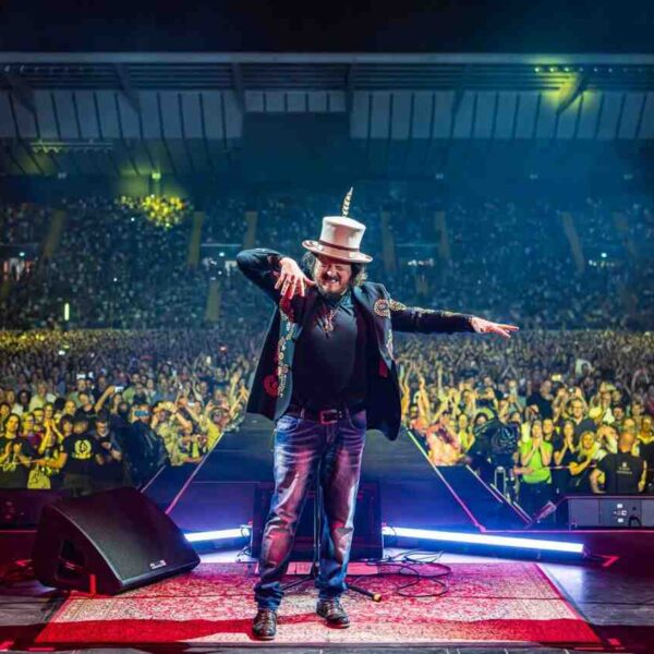 Zucchero “Sugar” Fornaciari in Tour 2025: Nuove Date in Italia e Al Circo Massimo di Roma!