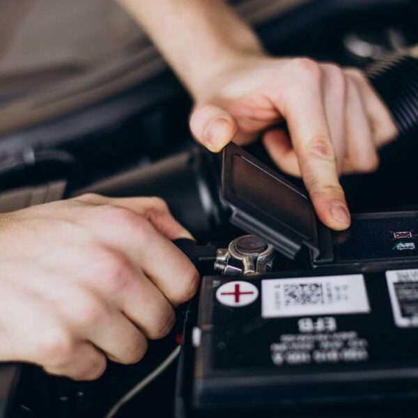 Batteria Auto a Terra? Guida Definitiva a Soluzioni e Consigli…