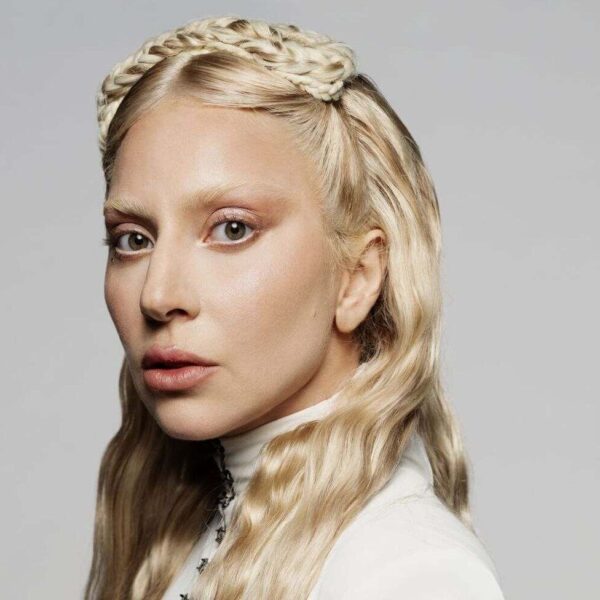 Lady Gaga Ritorna alle Origini Pop con l’Album “MAYHEM” e lancia il Nuovo Singolo “Abracadabra”: Annuncio Ufficiale e Dettagli Esclusivi
