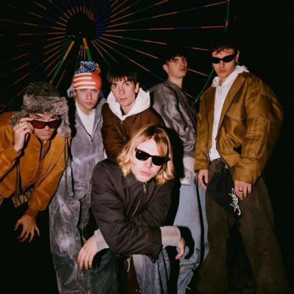 “TOCCA IL CIELO”: Il nuovo album dei BNKR44 segna una nuova era musicale