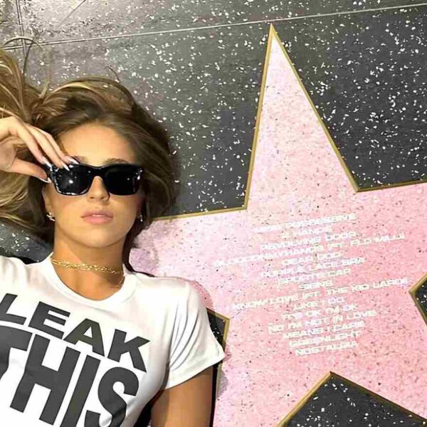 TATE MCRAE: LA RIVOLUZIONE POP CONTINUA CON IL NUOVO SINGOLO “REVOLVING DOOR” E UN TOUR MONDIALE-UNICA TAPPA BOLOGNA