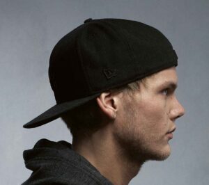 AVICII FOREVER
