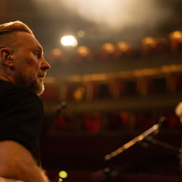 Karmakanic: si intitola “Transmutation” il brillante nuovo cd della band di Jonas Reingold, tra passato e futuro del prog rock