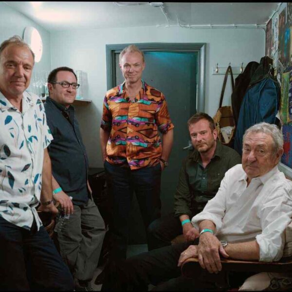 “Echoes” Live: Il Capolavoro dei Nick Mason’s Saucerful of Secrets Ora in Digitale!