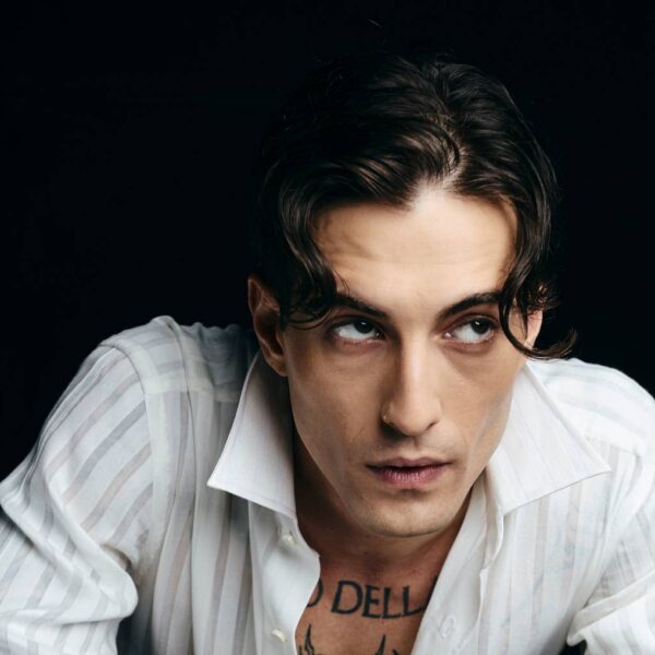 Damiano David Debutta con l’Album Solista “Funny Little Fears” e Annuncia un Tour Mondiale