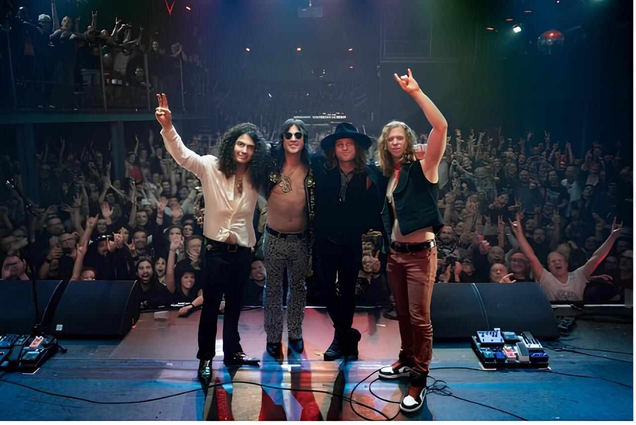 DIRTY HONEY TOUR