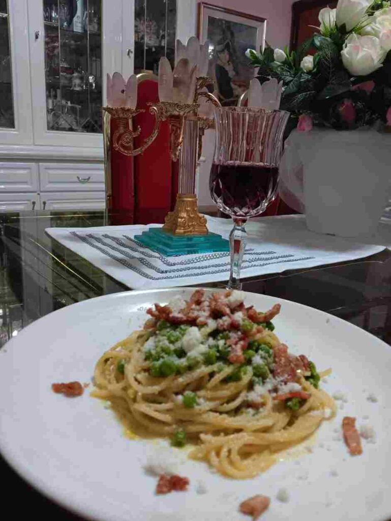 carbonara piselli piatto