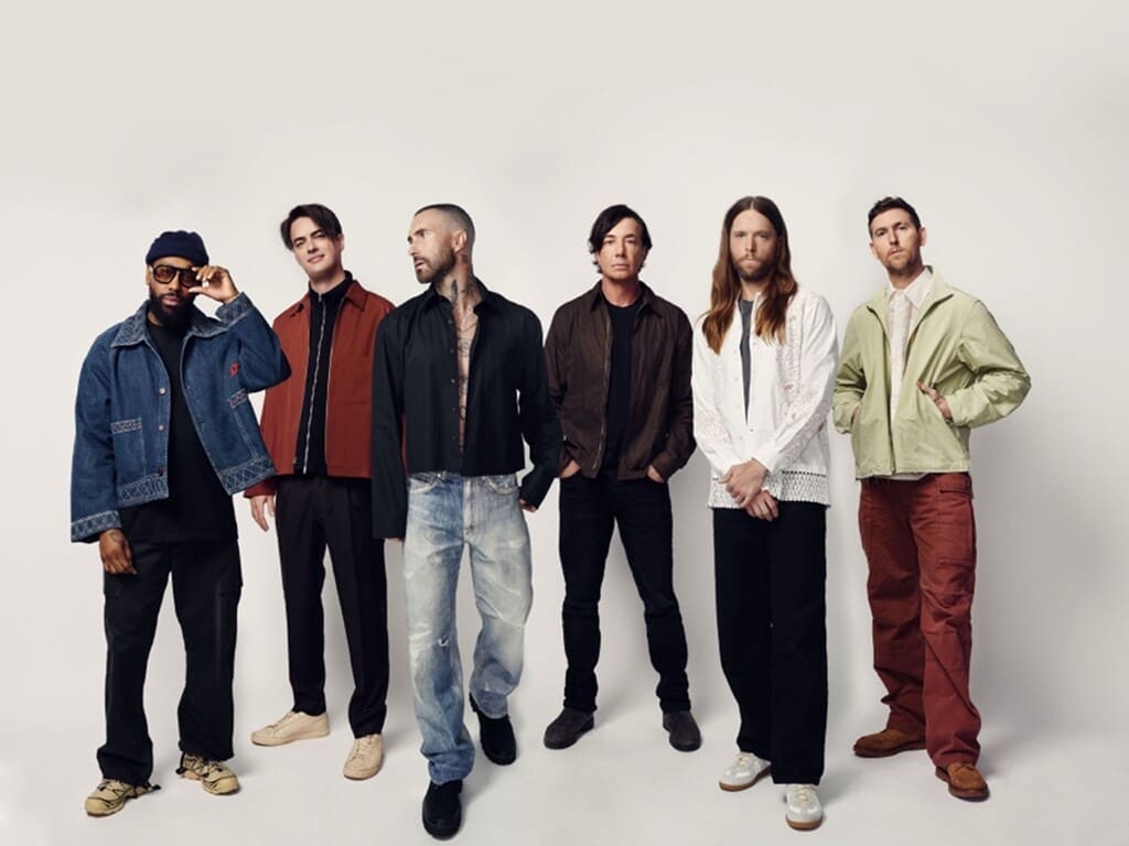 Maroon 5 Lisa rapper Priceless