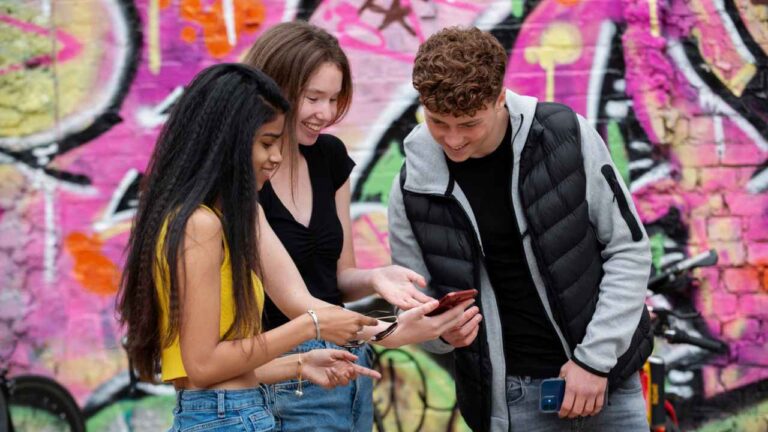 Instagram controllo età minori