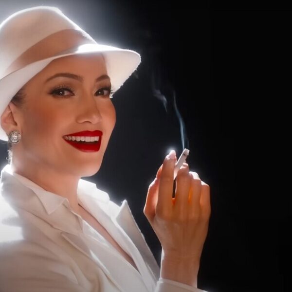 Kiss of the Spider Woman: Un Ritorno al Musical con Jennifer Lopez