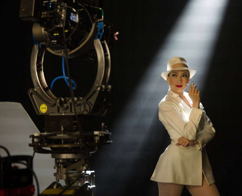 Kiss of the Spider Woman film 2025 Jennifer Lopez 