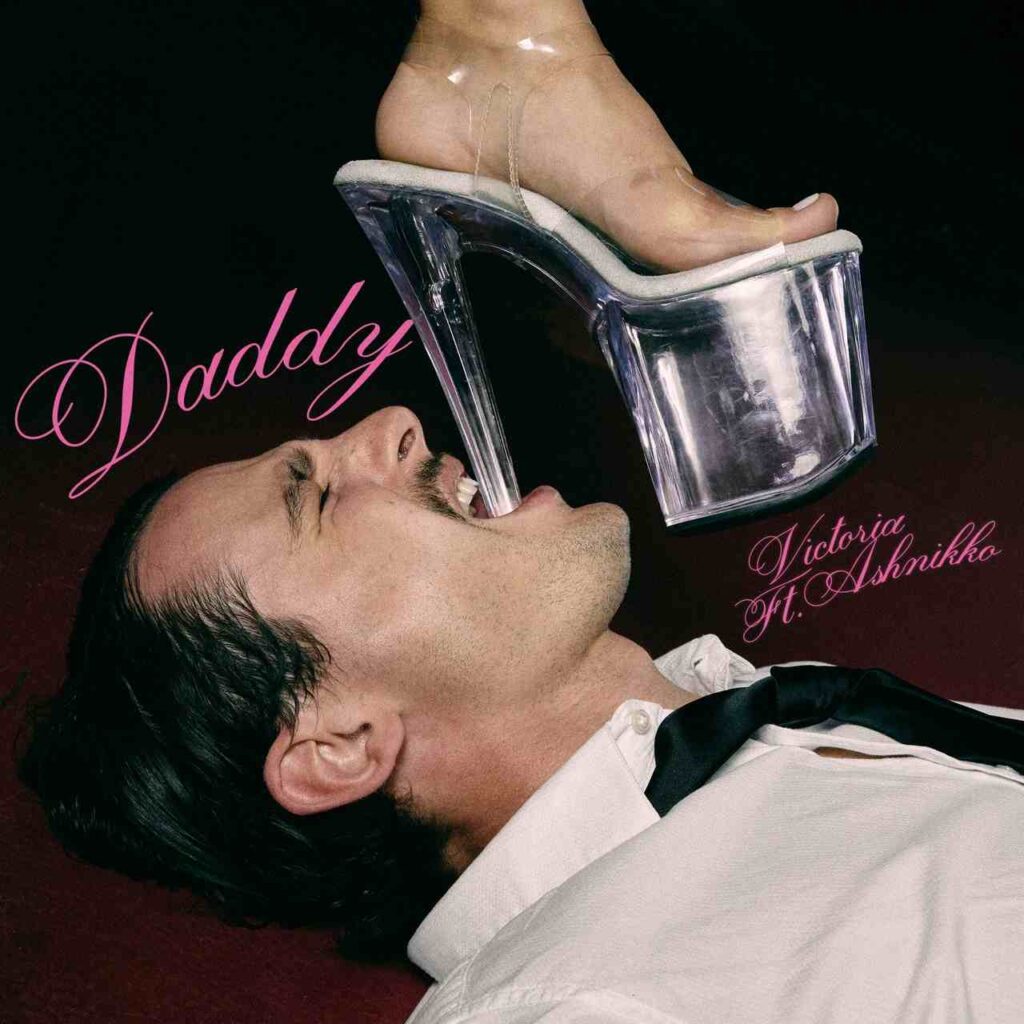 singolo Daddy Victoria Ashnikko