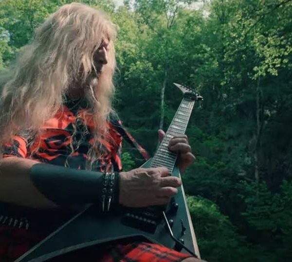 Recensione: “Metaldays” – Un Inno Potente e Coinvolgente di Jonathan Vanderbilt, la Voce dei Celtic Hills