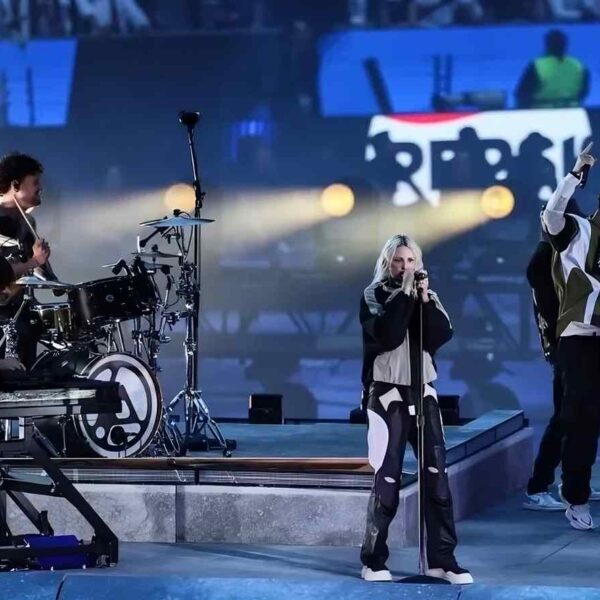 Linkin Park: performance travolgente alla finale di Champions e attesa per le date italiane – Guarda il video
