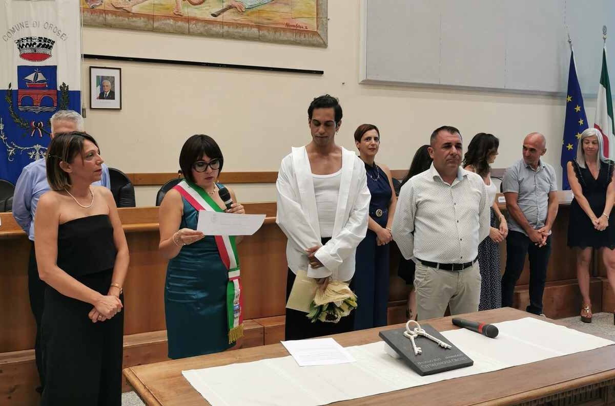 Mahmood ha ricevuto la cittadinanza onoraria di Orosei