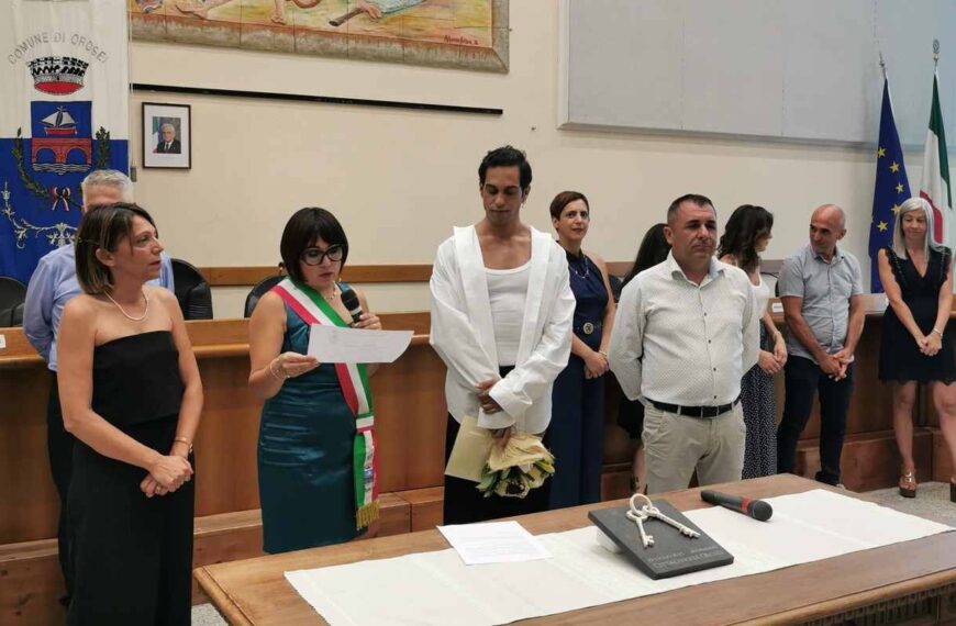 Mahmood ha ricevuto la cittadinanza onoraria di Orosei