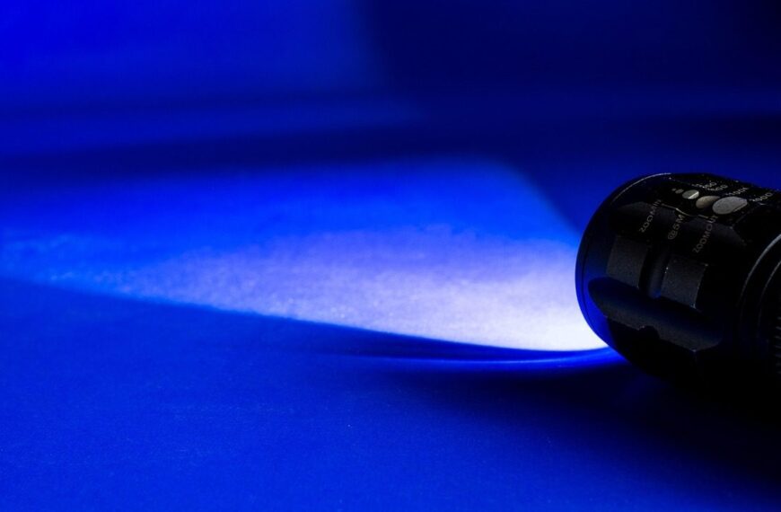 Tutti i modi per accendere la torcia sullo smartphone