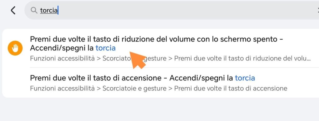 Trucchi per accendere la torcia Tutti i modi per accendere la torcia sullo smartphone