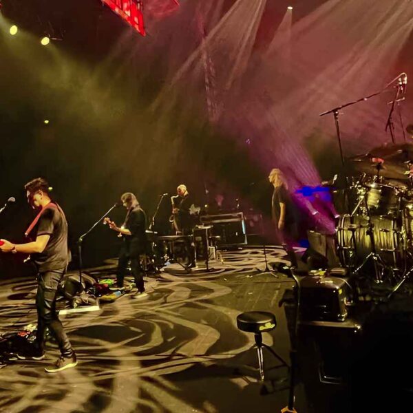 Steve Hackett a Roma: reportage di tre ore di pura magia tra Genesis e capolavori solisti
