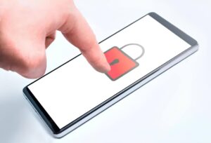 Telefono bloccato non si spegne