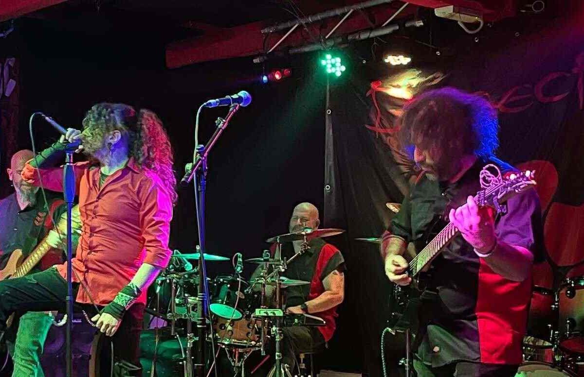 DESECRATE live L'angelo Azzurro