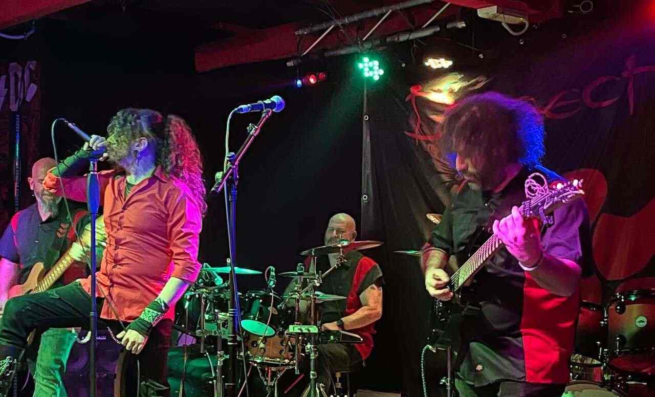 DESECRATE live L'angelo Azzurro