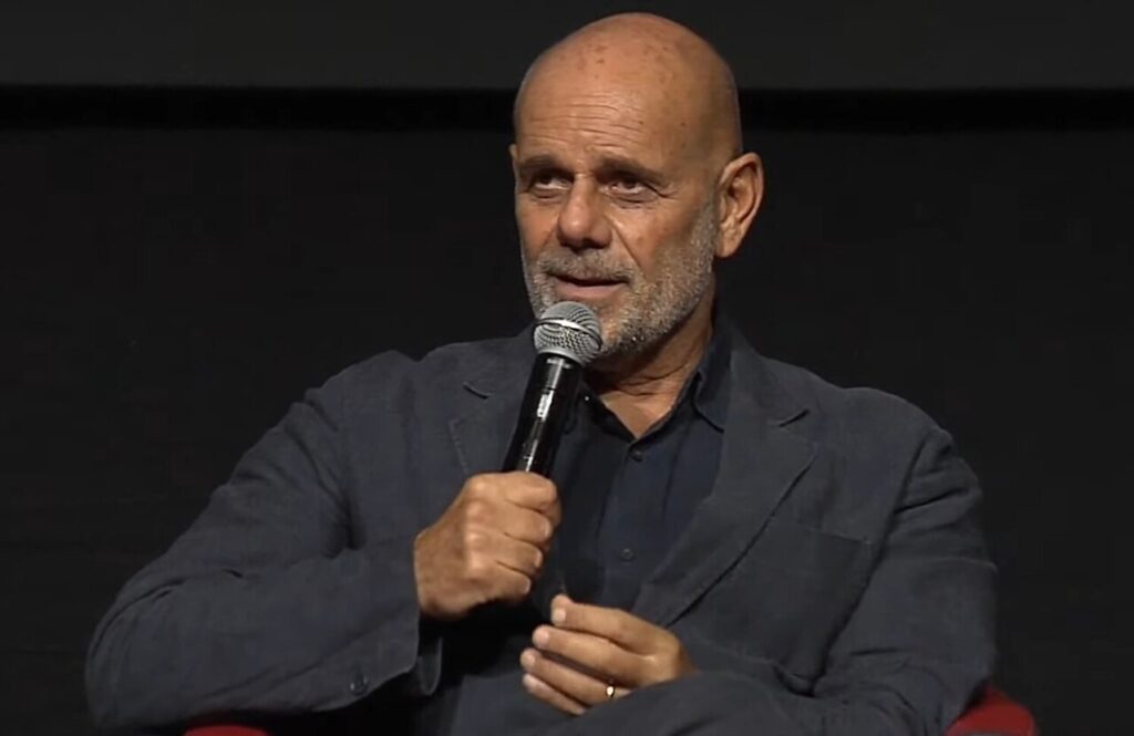 La Vita Va Così al cinema La Vita va Così esce nelle sale 23 ottobre 2025