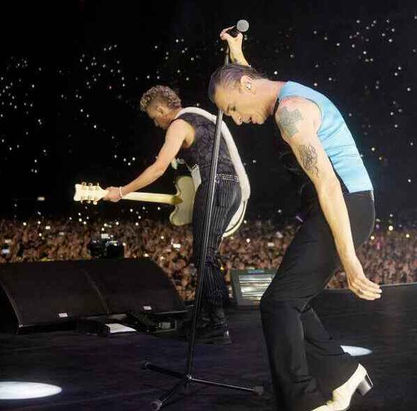 Quarant’anni di rivoluzione elettronica: dai Depeche Mode di Pasadena al nuovo live Memento Mori: Mexico City e al film-evento Depeche Mode: M.