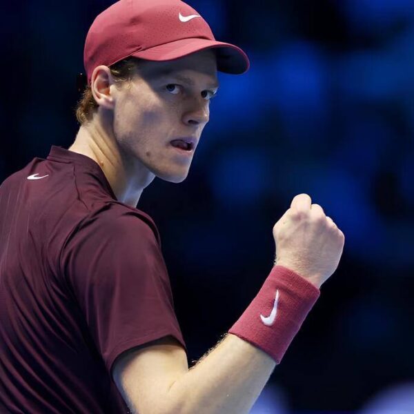 SINNER DEBUTTA CON IL PIEDE GIUSTO IN UNA GIORNATA STORICA PER IL TENNIS ITALIANO