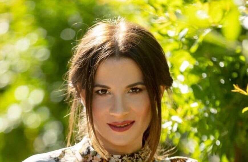 Anna Capasso L’Arcobaleno Napoletano