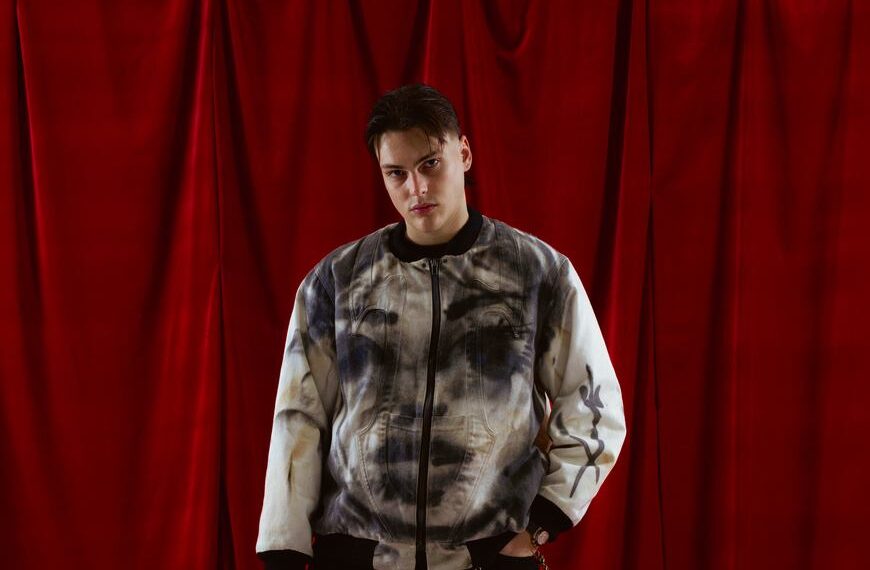 Kid Yugi torna con “Anche gli eroi muoiono”: il rap italiano incontra la letteratura e il cinema