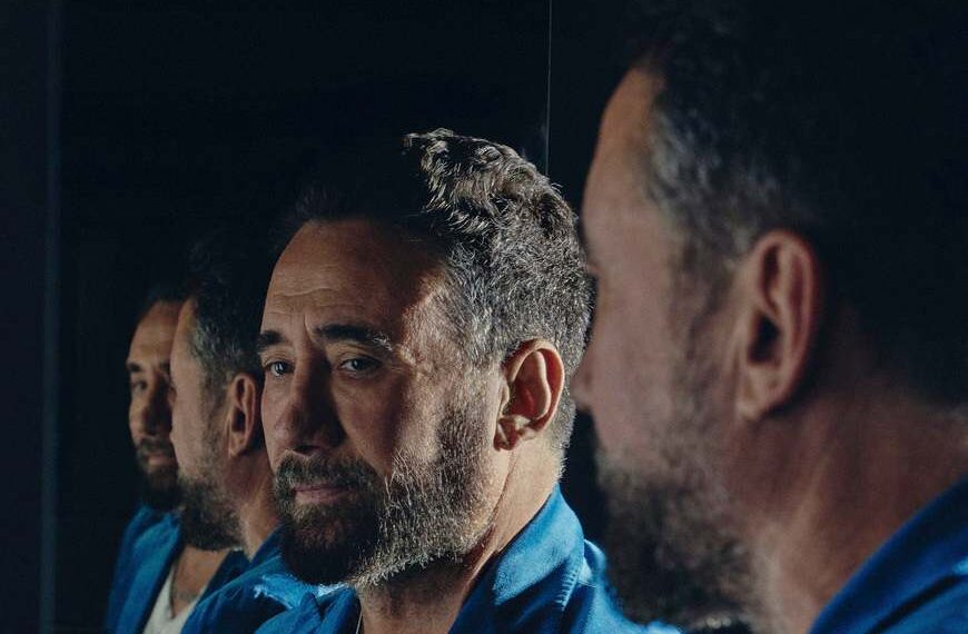 Il nuovo singolo di Federico Zampaglione segna il ritorno dei Tiromancino: nuovo album, date di QUANDO MENO ME LO ASPETTO TOUR e un nuovo film horror musicale.