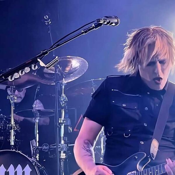 Tyler Bates Lascia La Band Live di Marilyn Manson: Un Addio Che Apre Un Nuovo Capitolo Creativo