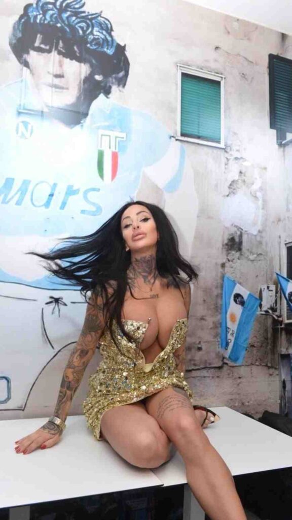 Beatrice Rocco Pam Outsider