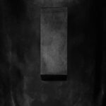 MORK: IL TITANO NORVEGESE TORNA CON MONOLITT, UN NUOVO CAPITOLO DI OSCURITÀ ASSOLUTA