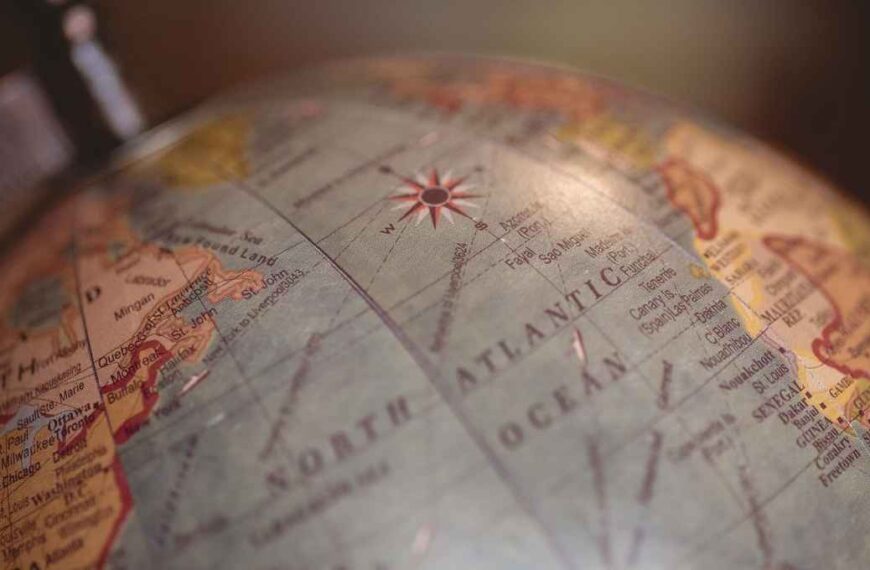 Arancia Geopolitica festeggia il suo anniversario a Napoli