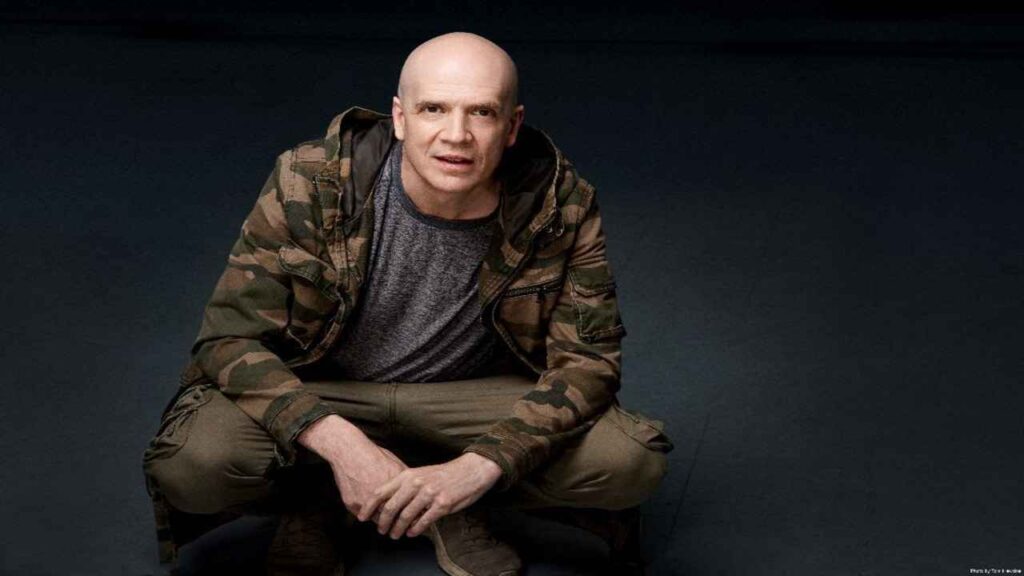 Devin Townsend: Metamorfosi di un Visionario – Il Ritorno del Maestro del Progressive Metal con The Moth
