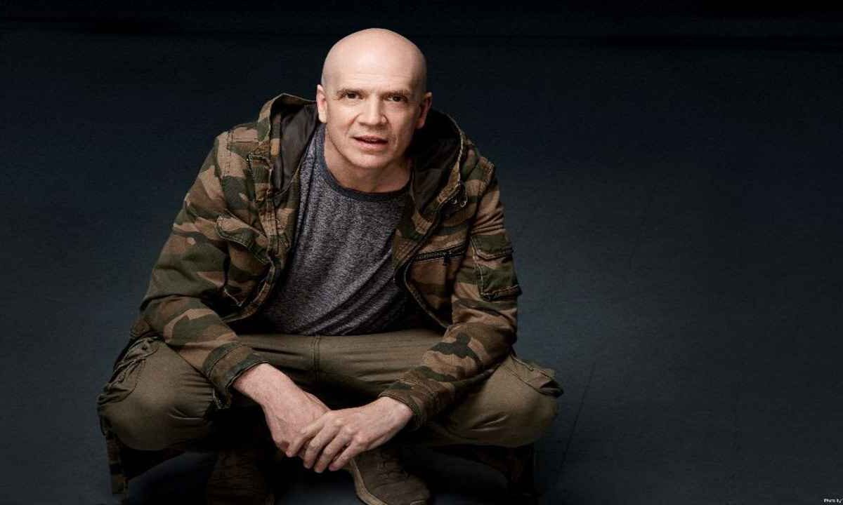 Devin Townsend: Metamorfosi di un Visionario – Il Ritorno del Maestro del Progressive Metal con The Moth