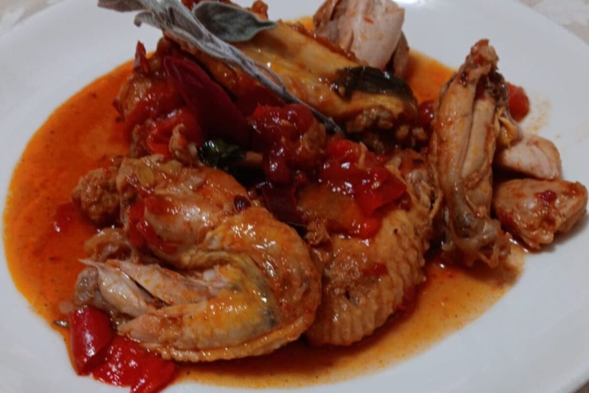 Pollo ruspante con peperoni alla romana
